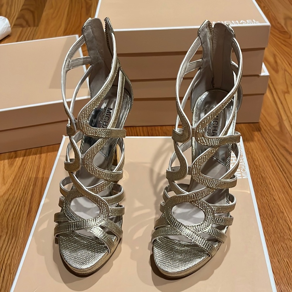 Michael Kors Metallic Leather Tatianna Platform Sandal Pale Gold size 7.5